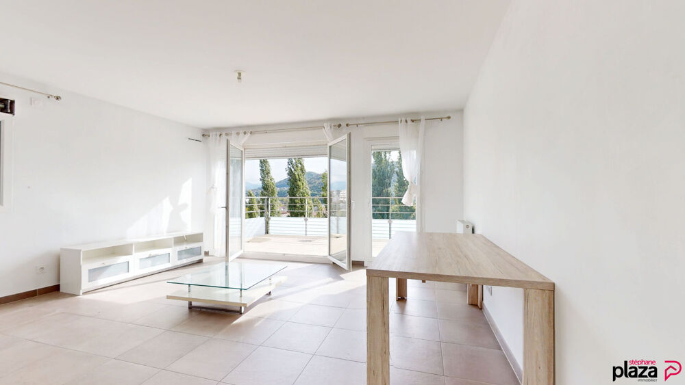 Appartement 4 pièces - Dernier étage avec terrasse et vue montagne