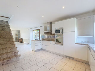  Maison à vendre 8 pièces 224 m²