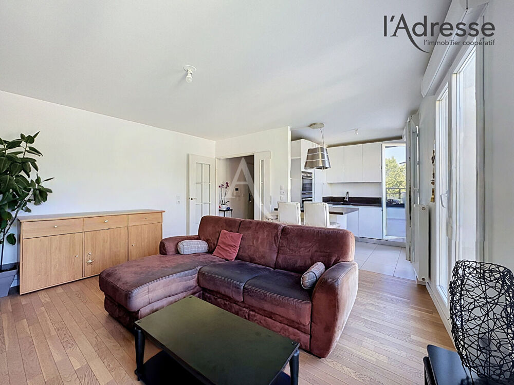 PUTEAUX/ République - Appartement 3 pièces 62m² - 1 Terrasse 16m² - 1 Parking - 1 Cave