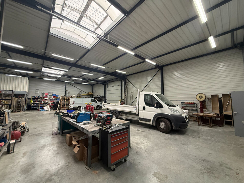   Local d'activité Glaire 5 pièces 680 m2 Glaire