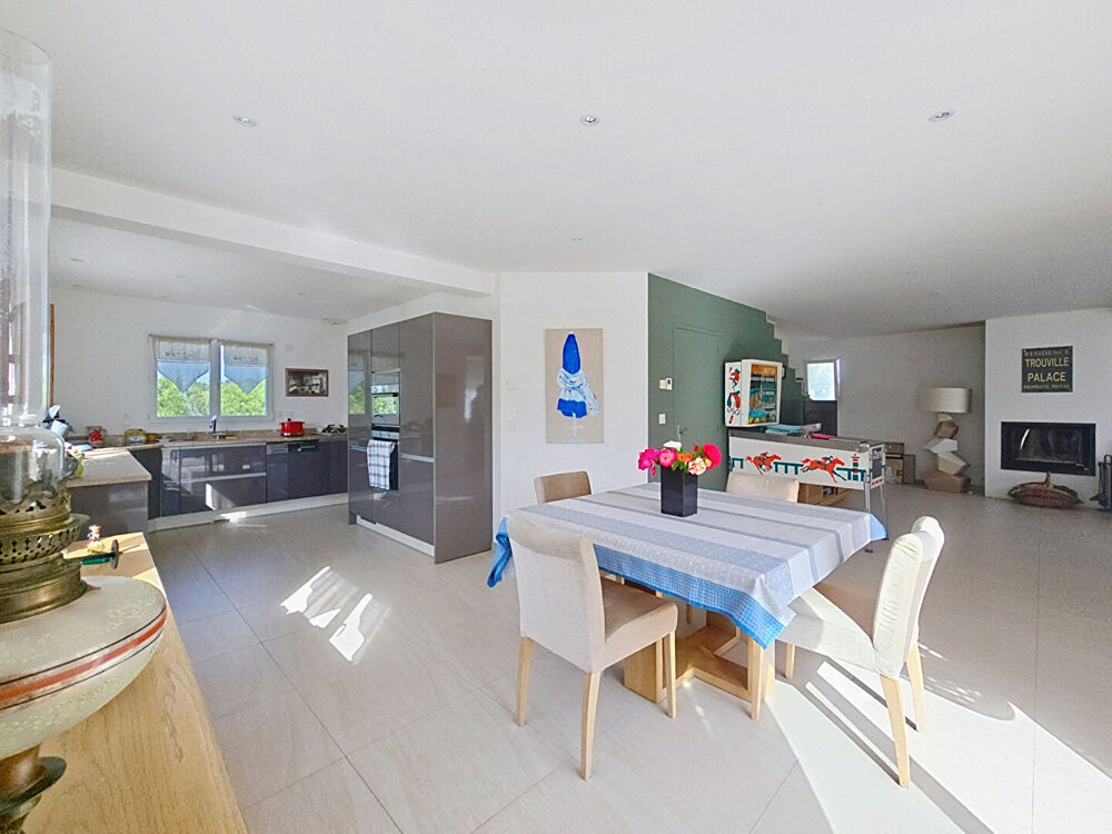 TROUVILLE SUR MER - Maison contemporaine de 6 pièces