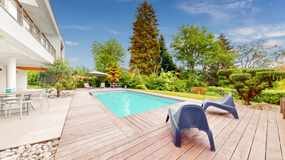 Maison Argonay 8 pièce(s) 219 m2