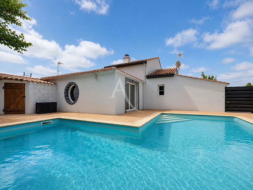 Maison 3 chambres avec piscine ? Quartier résidentiel recherché