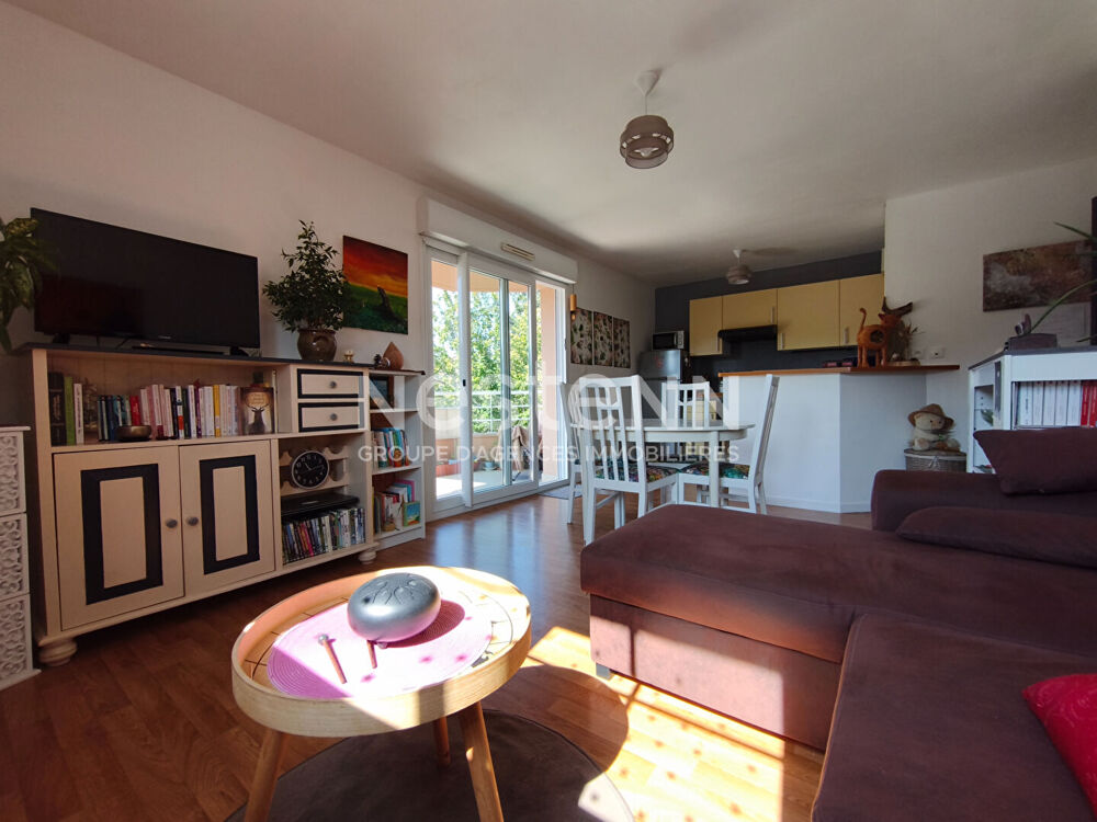 Appartement T2 à vendre à Saint Nolff - Proche commerces et écoles - Parking - Cave