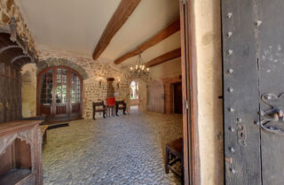  Villa à vendre 15 + pièces 2500 m²