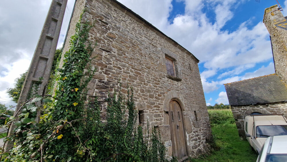 CÔTES D'ARMOR Charmante bâtiment traditionnelle en pierre à rénover