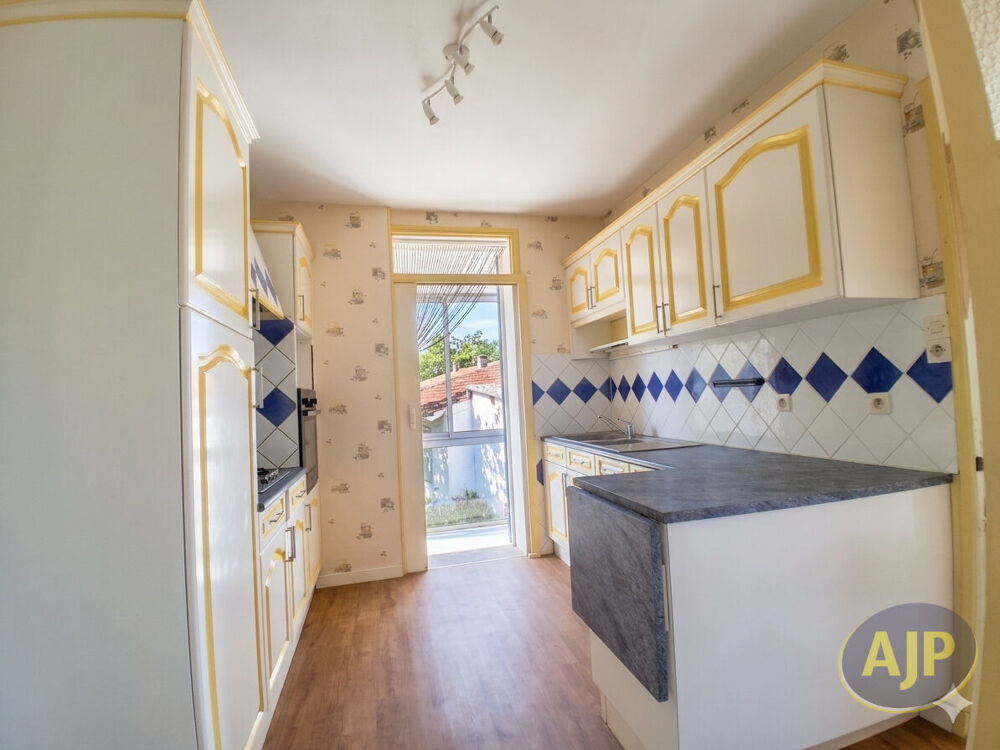 Vente Maison Maison à vendre Saintes Rive Droite (hors zone inondable) Saintes