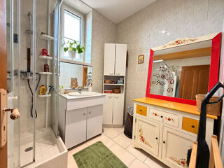 Vente Appartement Appartement Montmorot 3 pièces / 2 chambres / 68.84 m² (80 m² au sol) Montmorot