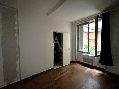 Local commercial Macon 1 pi&egrave;ce(s) 107 m2 127500 71000 Macon