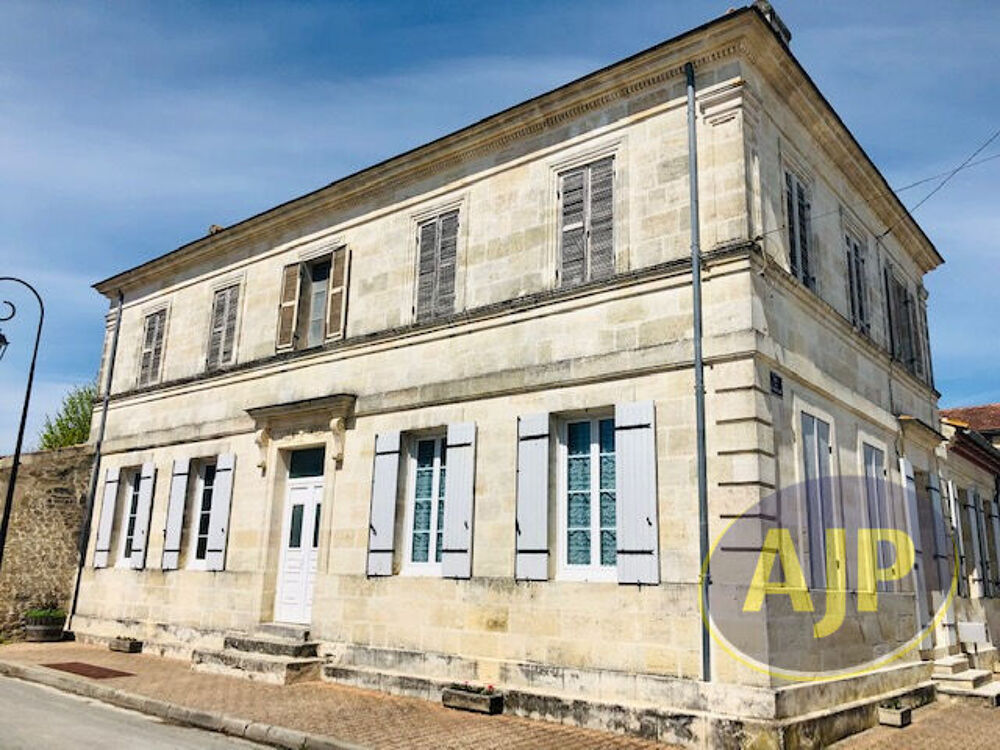 Maison bourgeoise à faire revivre au coeur du Médoc !