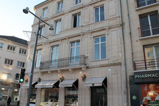  Appartement à louer 3 pièces 56 m²