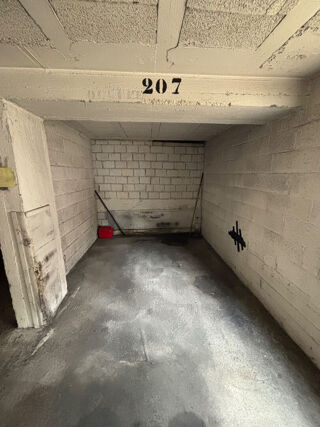  Parking / Garage � louer 