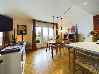  Appartement à louer 3 pièces 82 m²