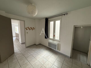  Appartement à louer 3 pièces 66 m²