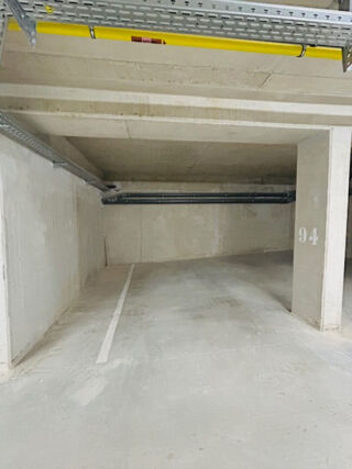  Parking / Garage  louer 1 pice 