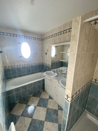 Maison à louer 5 pièces 108 m²