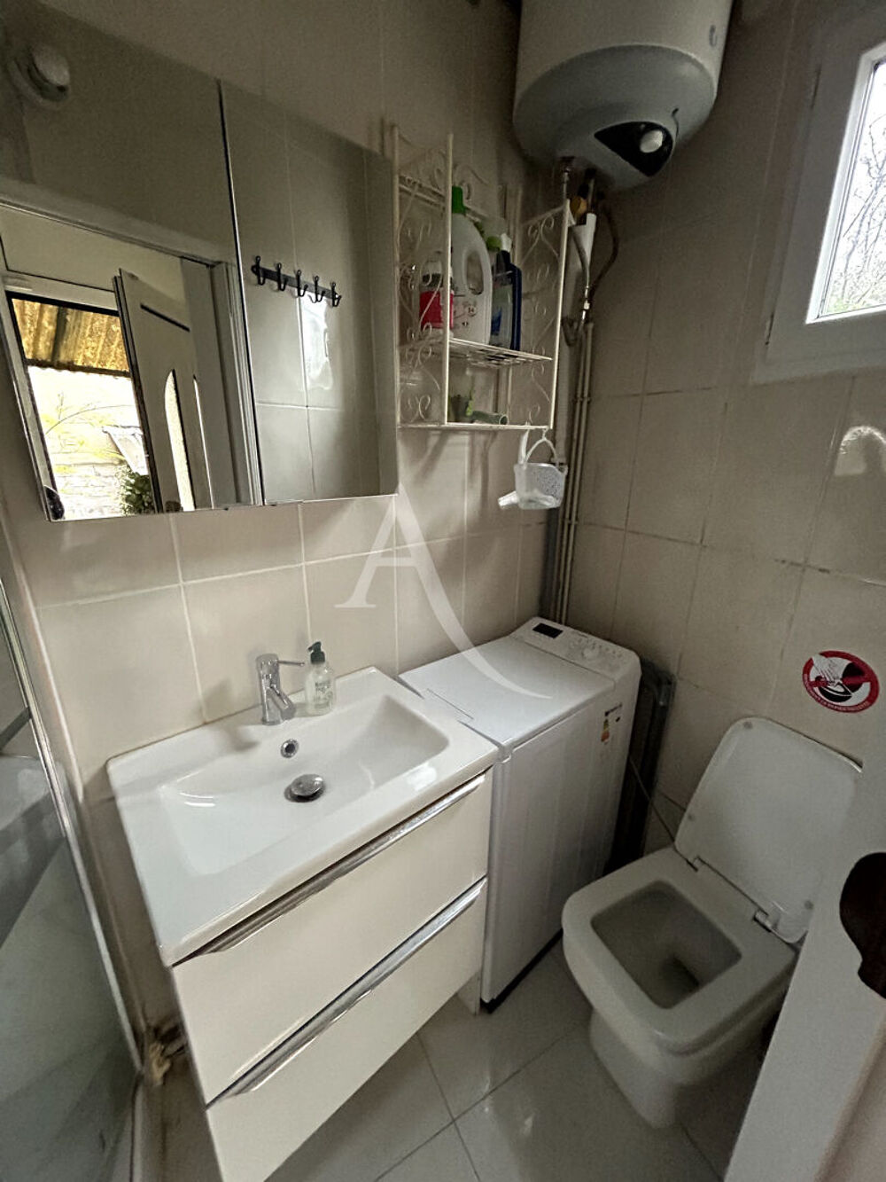 Location Appartement STUDIO - MEUBLE - 15.96M2 Villejuif