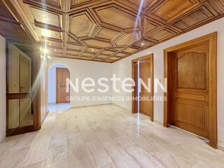  Appartement à louer 5 pièces 126 m²
