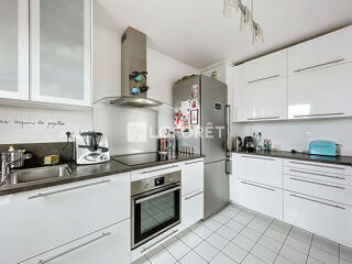  Appartement � vendre 4 pi�ces 83 m�