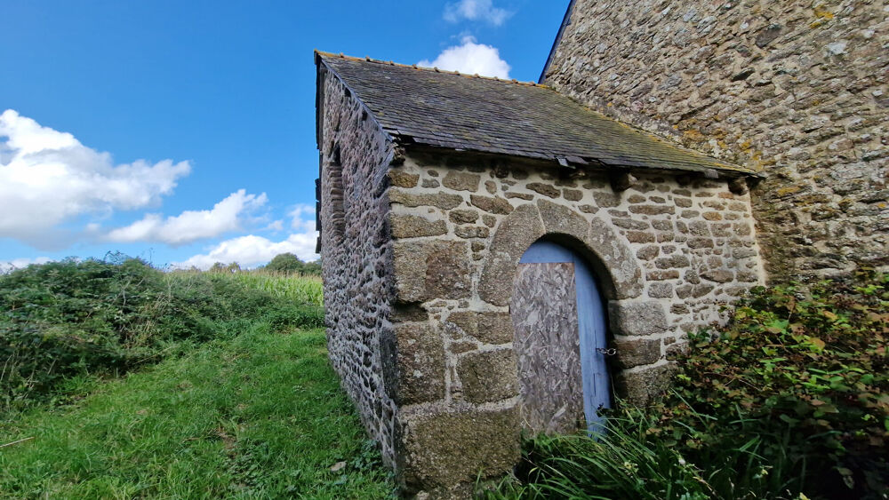 CÔTES D'ARMOR Charmante bâtiment traditionnelle en pierre à rénover