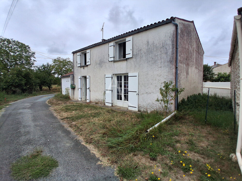 Vente Maison Maison � r�nover , 135 m2, 7 pi�ces,5 chambres La gripperie saint symphorien