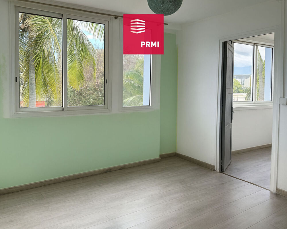 Front de mer Saint-Pierre : Appartement 79 m² - 3 chambres - à 2 pas de la plage
