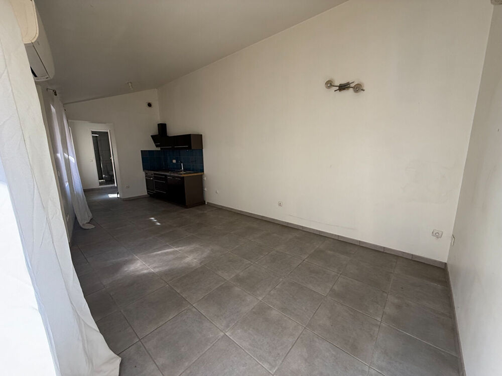 Location Appartement Vous cherchez à louer un appartement indépendant type petite maison T2 de 33 m² à Courthézon ? Courthezon