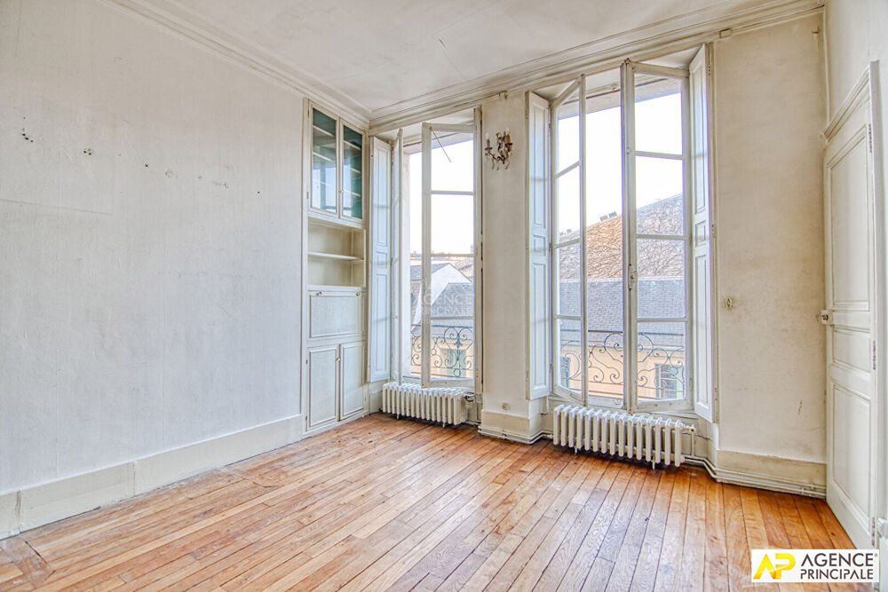 Vente Appartement Versailles Saint Louis Appartement 4 pièces 80 m² situé au 2ème étage Versailles