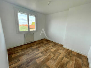  Maison à louer 4 pièces 74 m²