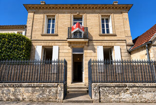  Maison à louer 6 pièces 121 m²