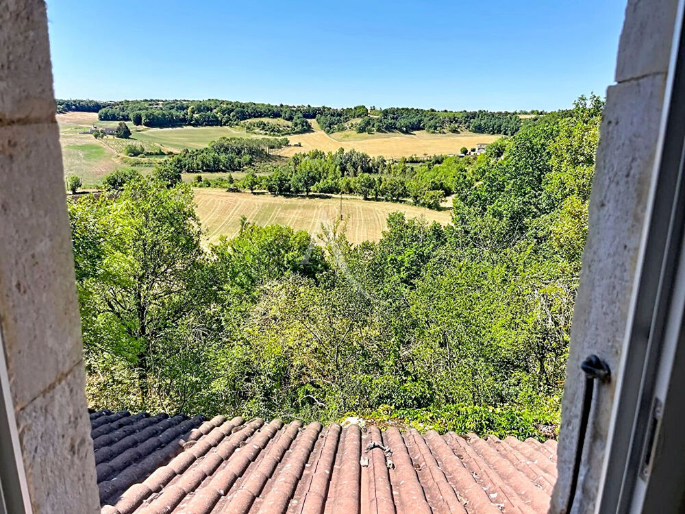 Vente Maison Jolie maison en pierre restaurée de 3 chambres avec vue Le boulve