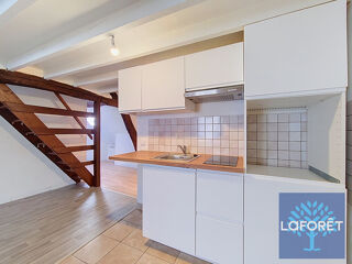  Appartement à louer 1 pièce 32 m²