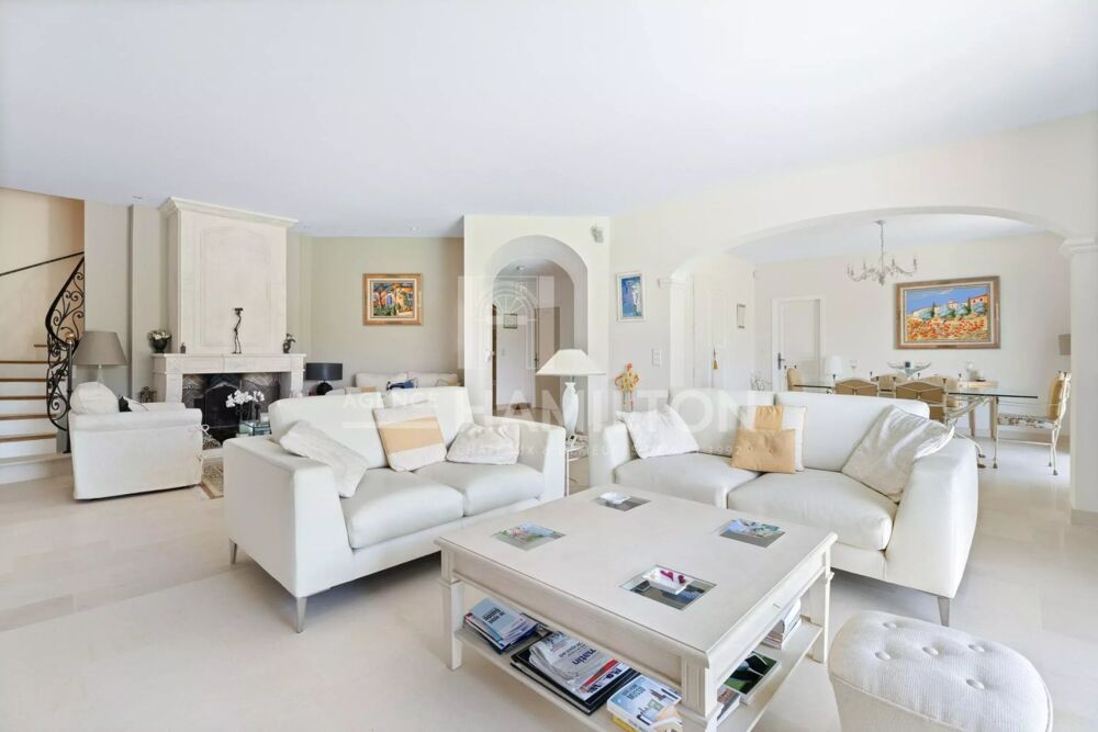 Vente Maison Élégante demeure provençale à quelques pas du village Valbonne