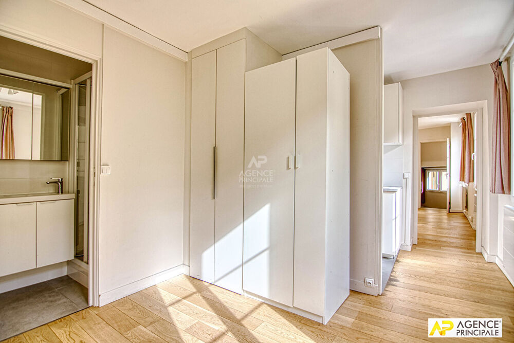 Vente Appartement Versailles Notre-Dame Appartement 2 piéces 43 m² carrez situé au 1er étage avec cave Versailles