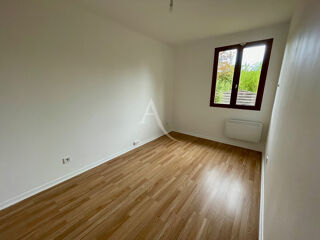  Maison à louer 5 pièces 77 m²
