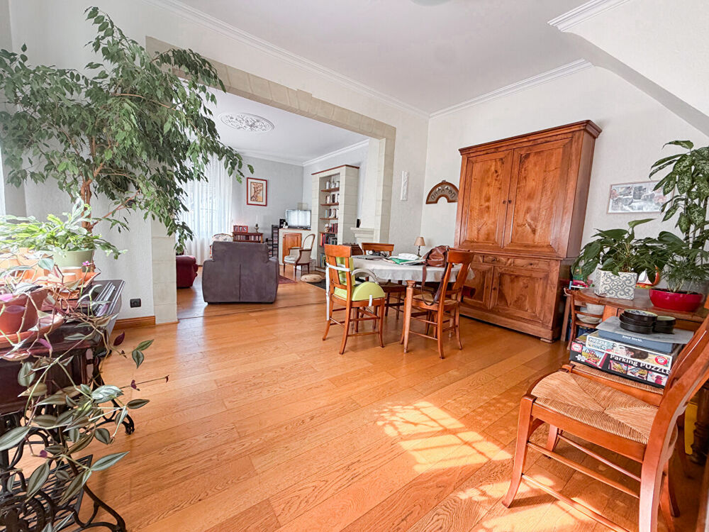 Vente Maison Maison ancienne de charme à vendre à Trélazé avec jardin et dépendance Trelaze