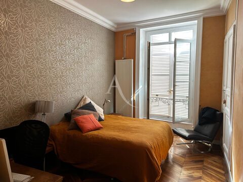  Appartement � louer 4 pi�ces 121 m�