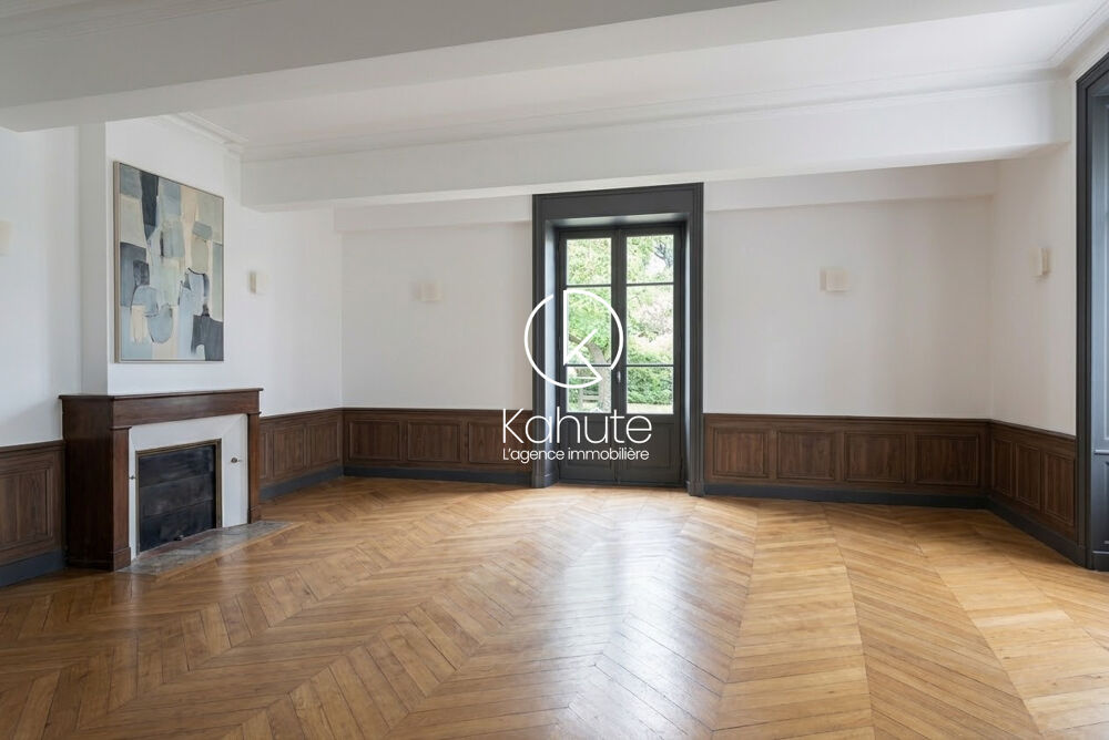 Vente Appartement Au centre de Curis-au-Mont-d'Or, à 15 min de Lyon, appartement T4 clé en main de 111 m², exposé Sud-Ouest, en rez-de-jardin, ave Curis au mont d or