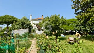  Maison � vendre 8 pi�ces 205 m�