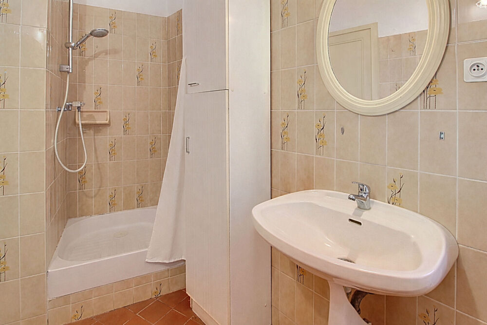 Vente Appartement A VENDRE ! Appartement T1 bis 42 m² avec grandes caves voûtées - Centre de VILLECROZE Villecroze