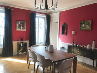  Appartement à louer 4 pièces 141 m²