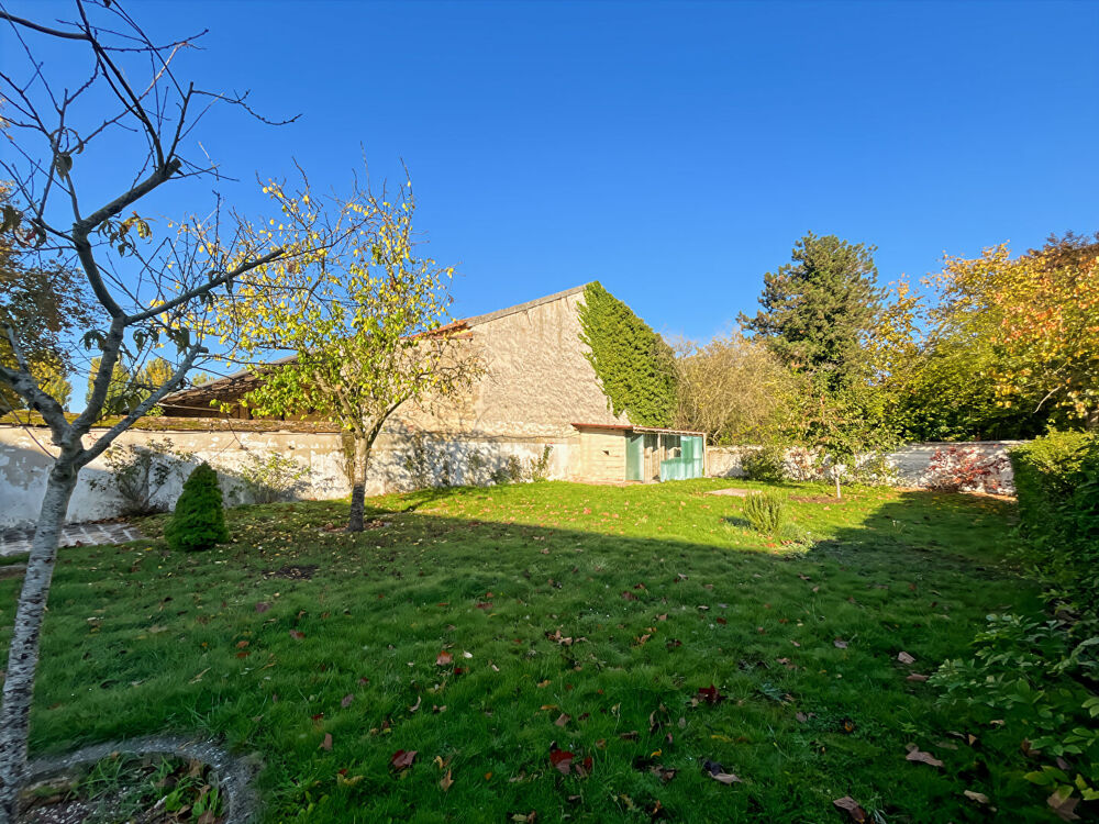 Vente Maison Triplex à vendre de 5 pièce(s) 130m2 Guignes
