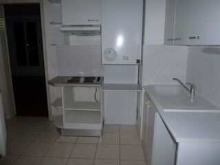  Appartement à louer 2 pièces 63 m²