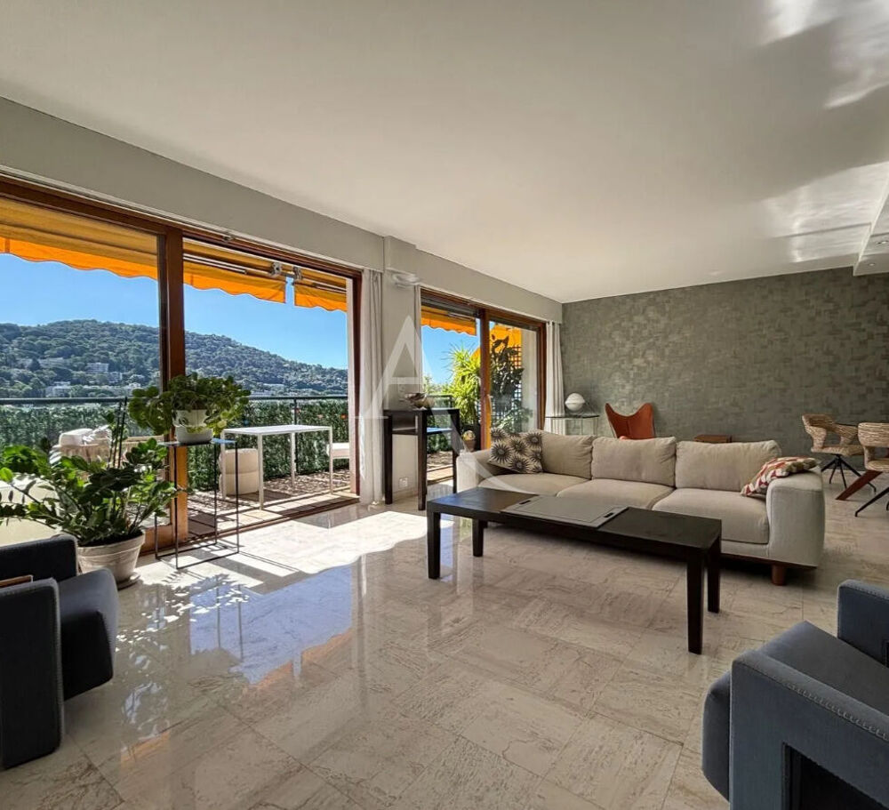 Vente Appartement **Le Cannet Mairie ** Superbe 2/3 pièces avec terrasse vue mer** 83m² + box Le cannet