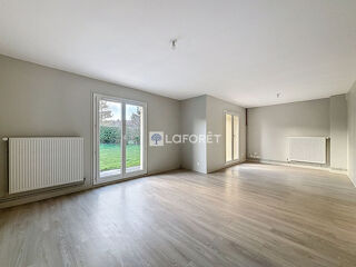  Maison à louer 6 pièces 122 m²