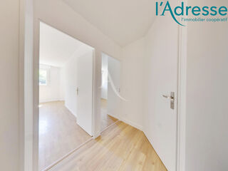  Appartement à louer 3 pièces 74 m²
