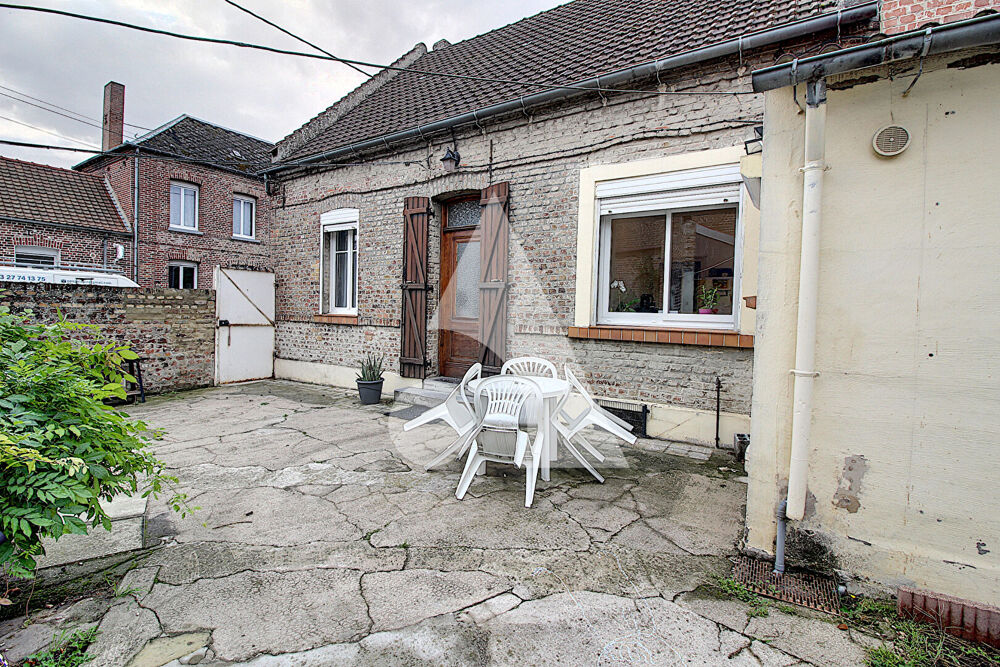 Location Maison Maison 2 chambres , cour et jardin surelevé Oisy le verger