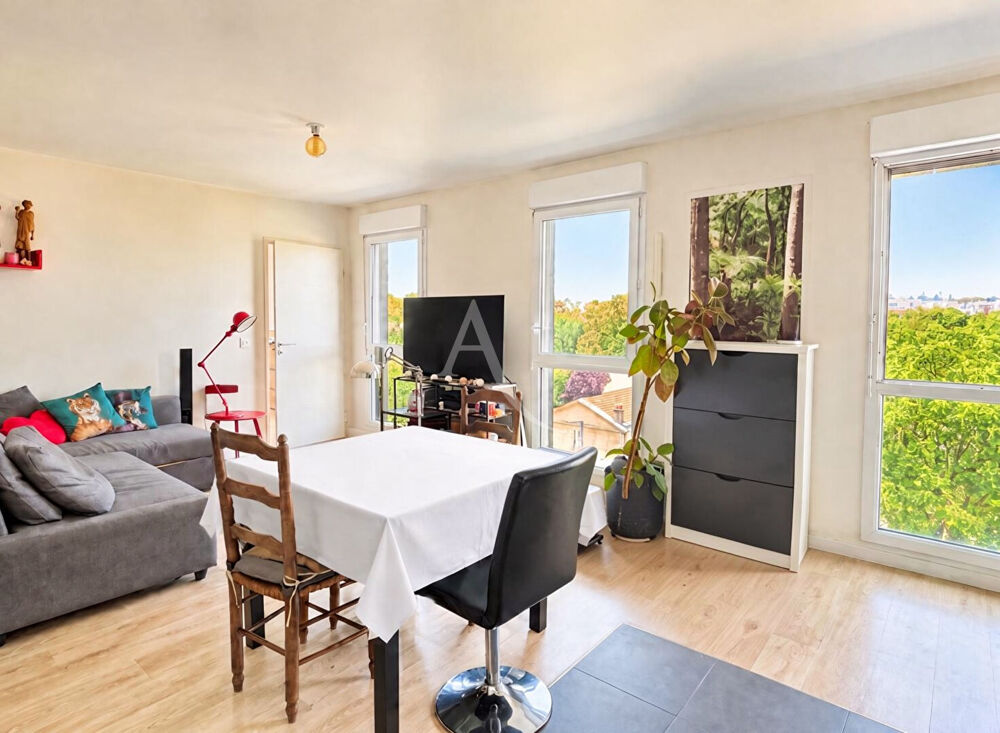 2 pièces lumineux avec balcon - IVRY / PORTE DE CHOISY