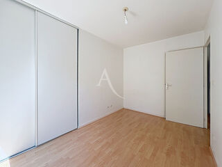  Appartement à louer 2 pièces 37 m²