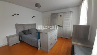  Appartement à louer 5 pièces 112 m²